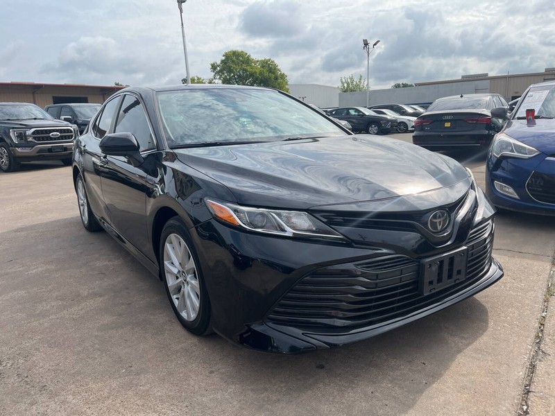 Toyota Camry Vehicle Image 06
