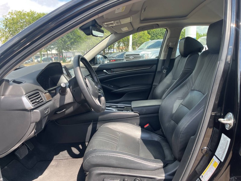Honda Accord Sedan Vehicle Image 08