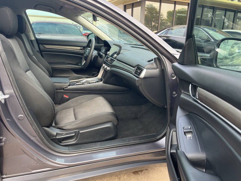 Honda Accord Hybrid Vehicle Image 11