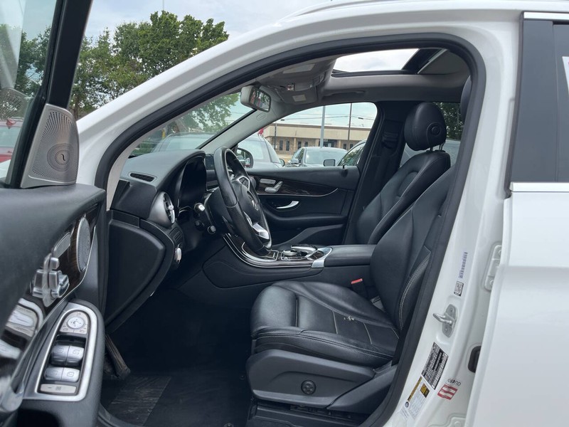 Mercedes-Benz GLC Vehicle Image 07