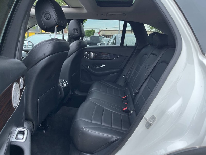 Mercedes-Benz GLC Vehicle Image 08