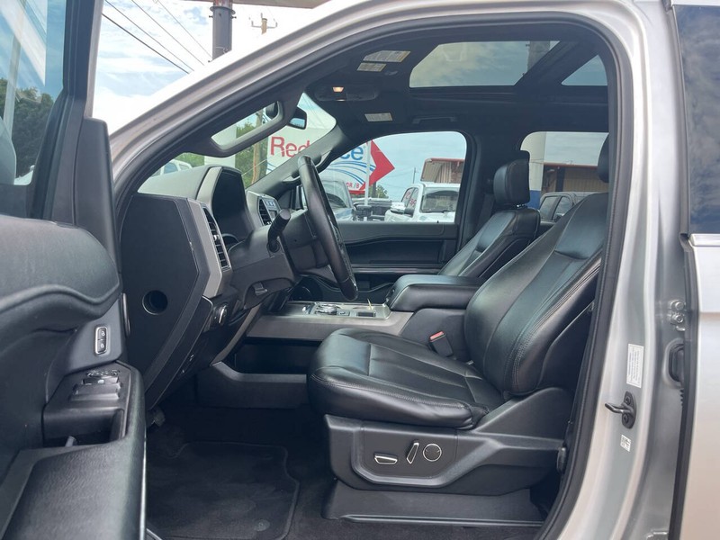 Ford Expedition Vehicle Image 09