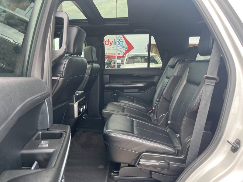 Ford Expedition Vehicle Image 10