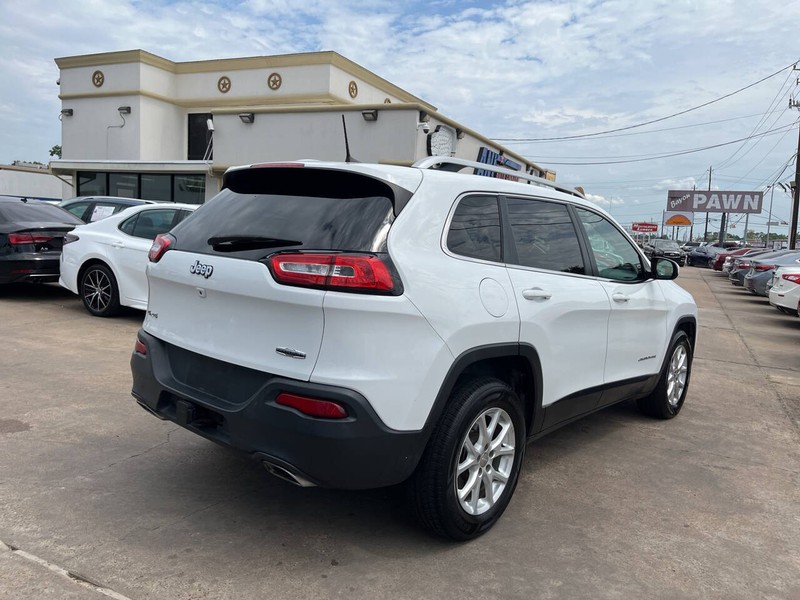 Jeep Cherokee Vehicle Image 05