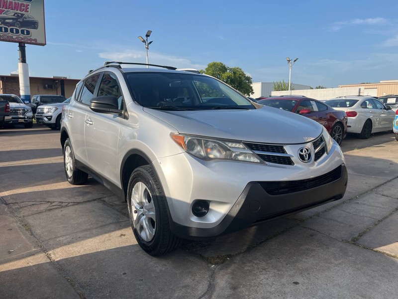 Toyota RAV4 Vehicle Image 06