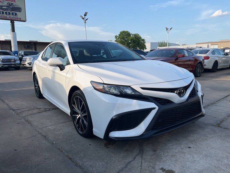 Toyota Camry Vehicle Image 06