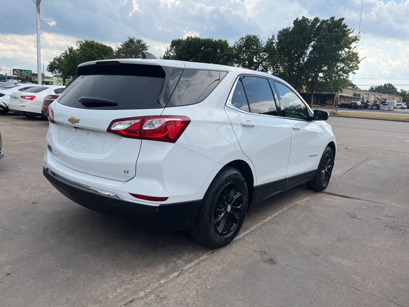 Chevrolet Equinox Vehicle Image 08