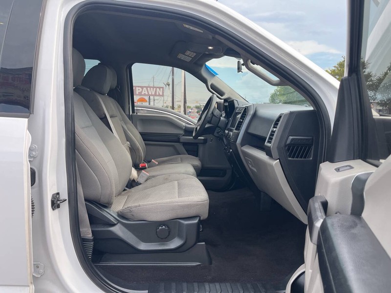 Ford F-150 Vehicle Image 12