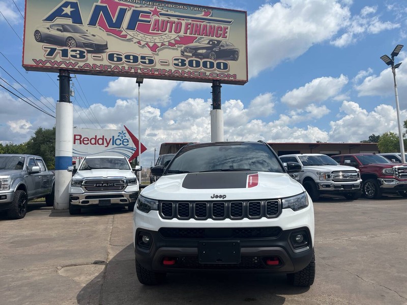 Jeep Compass Vehicle Image 02