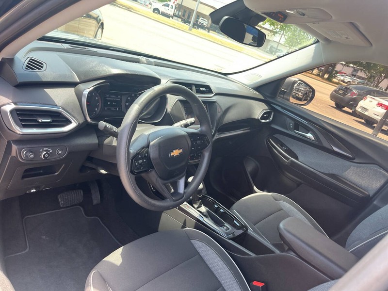 Chevrolet Trailblazer Vehicle Image 07