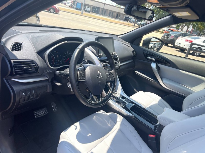 Mitsubishi Eclipse Cross Vehicle Image 08
