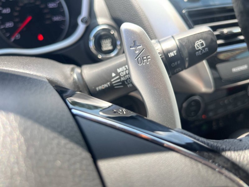 Mitsubishi Eclipse Cross Vehicle Image 12