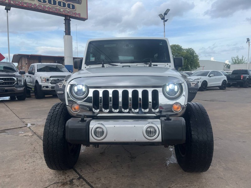Jeep Wrangler Unlimited Vehicle Image 02