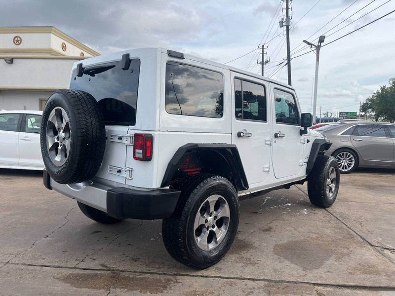 Jeep Wrangler Unlimited Vehicle Image 05
