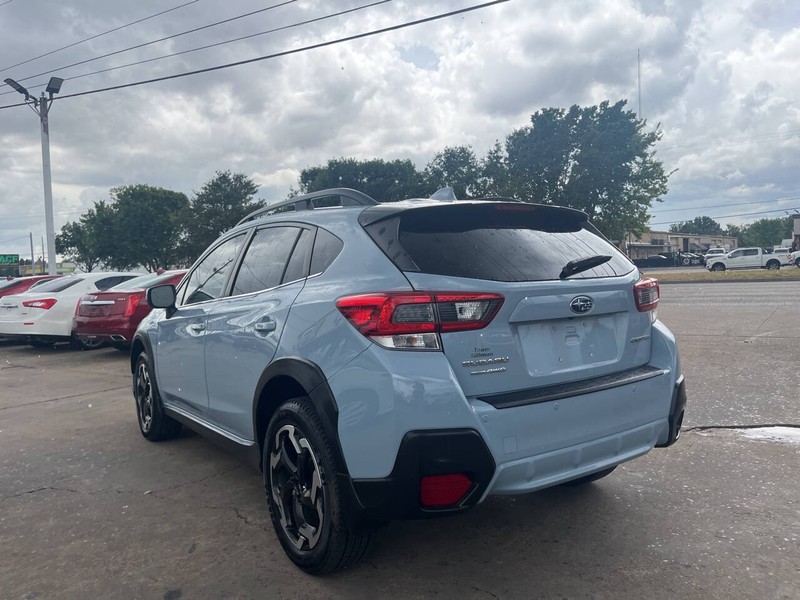 Subaru Crosstrek Vehicle Image 04