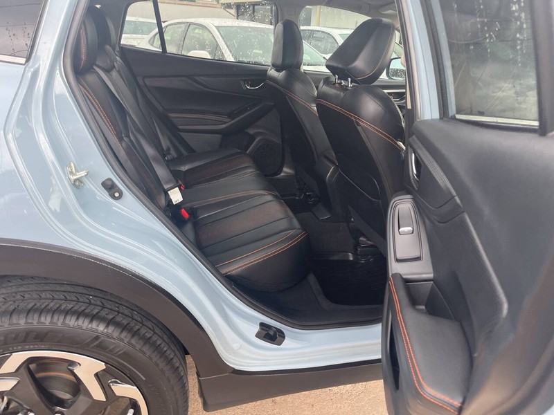 Subaru Crosstrek Vehicle Image 12