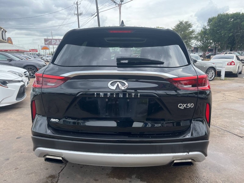 INFINITI QX50 Vehicle Image 04