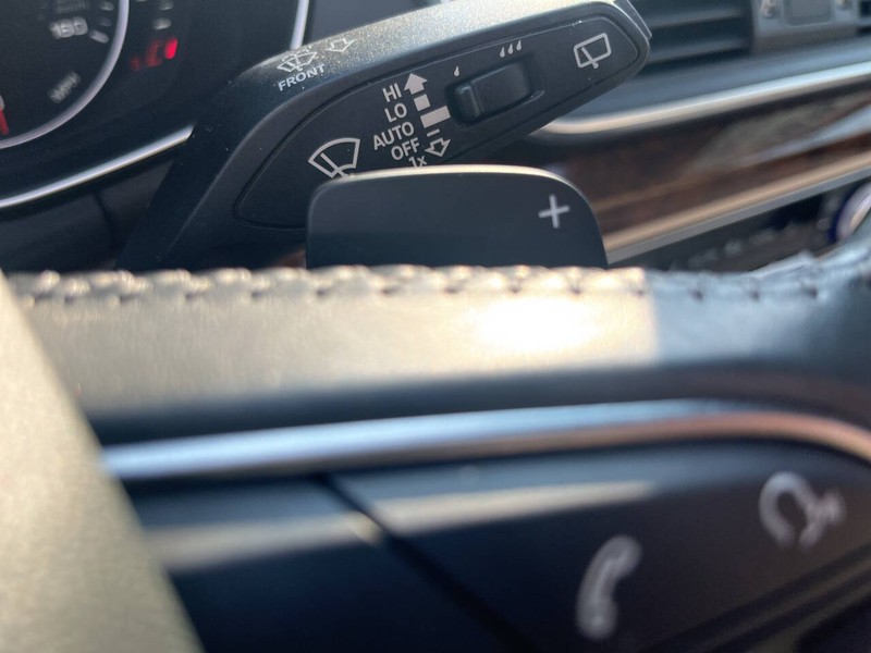 Audi Q5 Vehicle Image 11