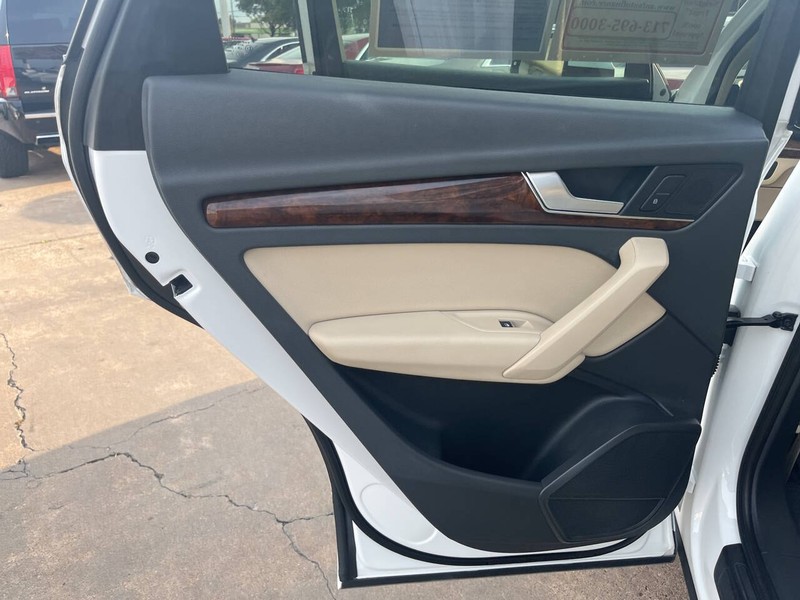 Audi Q5 Vehicle Image 15