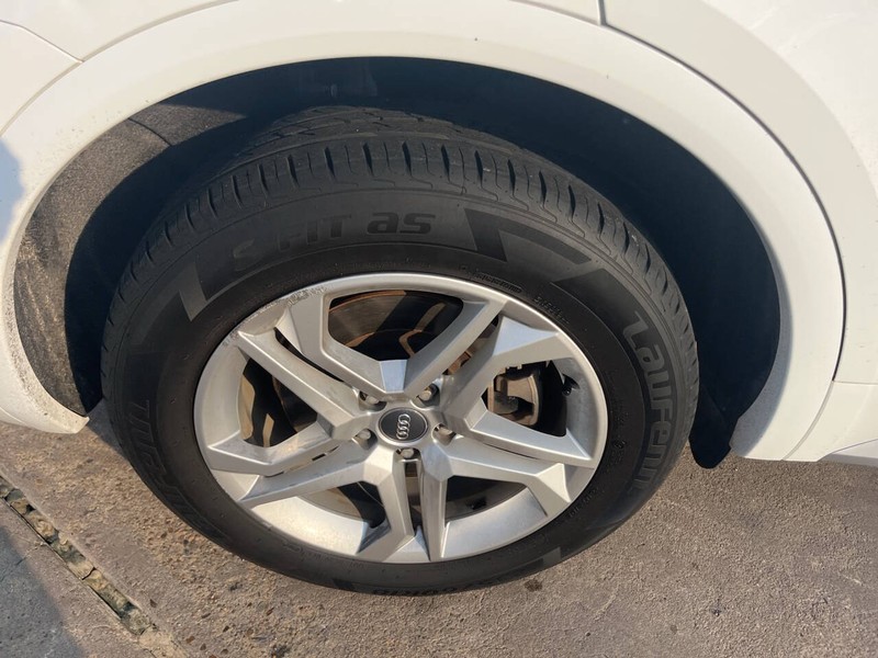 Audi Q5 Vehicle Image 19