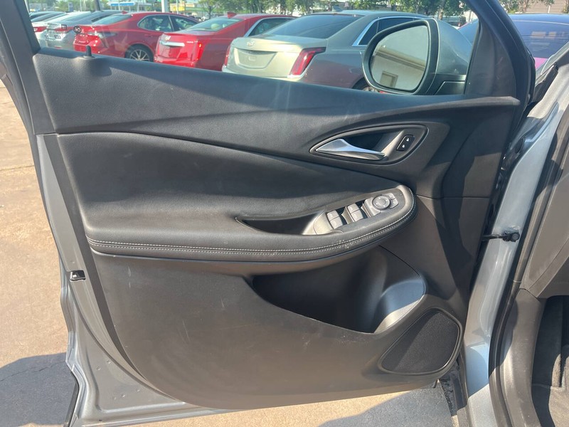 Buick Encore GX Vehicle Image 05