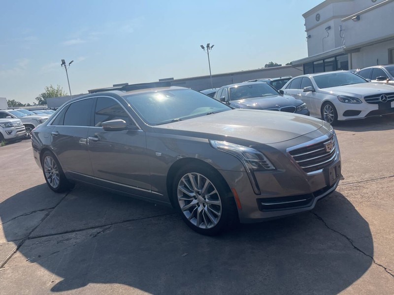 Cadillac CT6 Sedan Vehicle Image 02