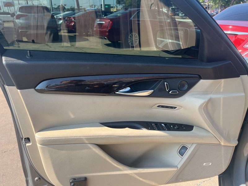 Cadillac CT6 Sedan Vehicle Image 05