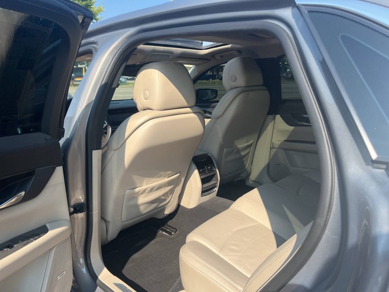 Cadillac CT6 Sedan Vehicle Image 17
