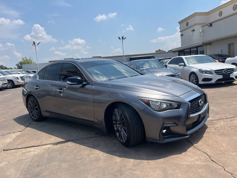 INFINITI Q50 Vehicle Image 02