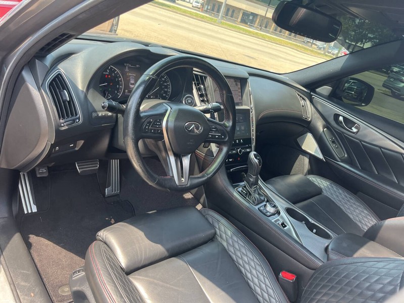 INFINITI Q50 Vehicle Image 07