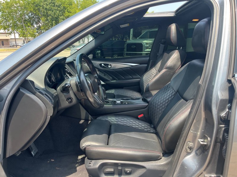 INFINITI Q50 Vehicle Image 08
