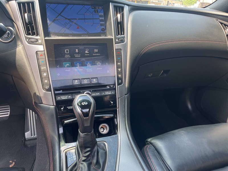 INFINITI Q50 Vehicle Image 13