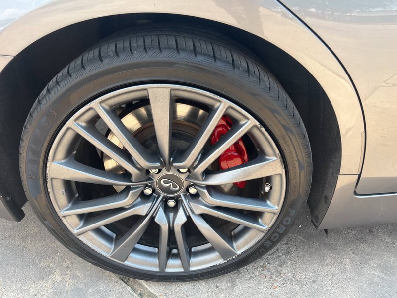 INFINITI Q50 Vehicle Image 24