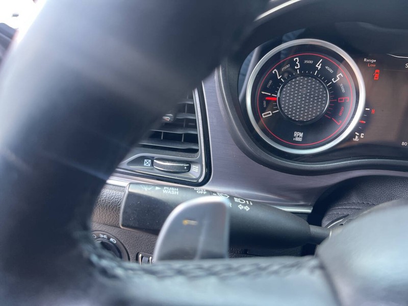 Dodge Challenger Vehicle Image 11