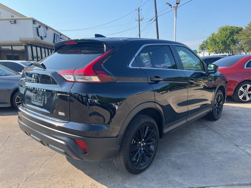 Mitsubishi Eclipse Cross Vehicle Image 03