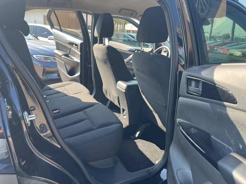 Mitsubishi Eclipse Cross Vehicle Image 16