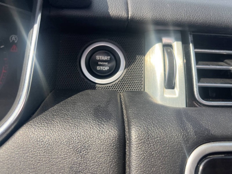 Land Rover Range Rover Vehicle Image 15