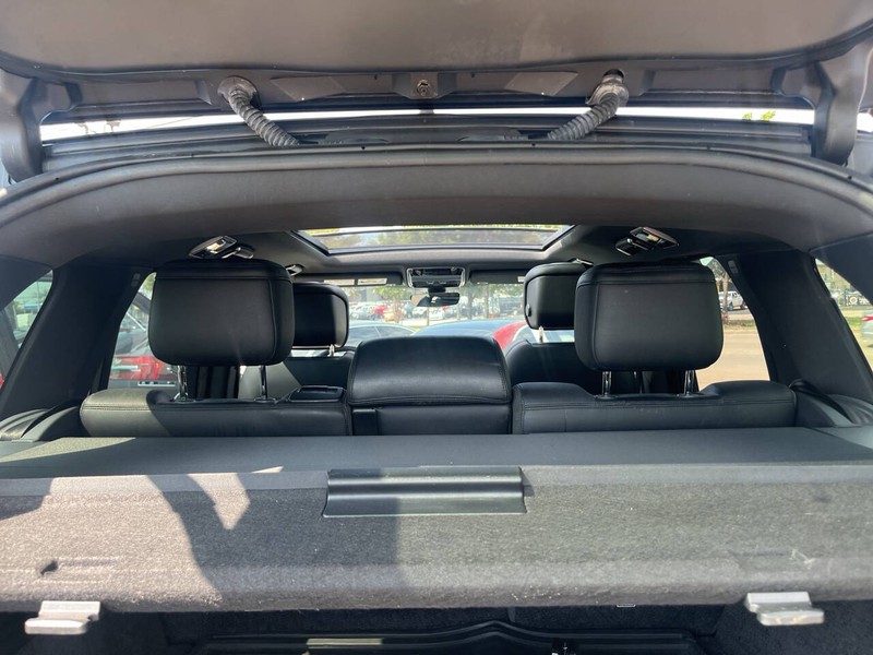 Land Rover Range Rover Vehicle Image 19