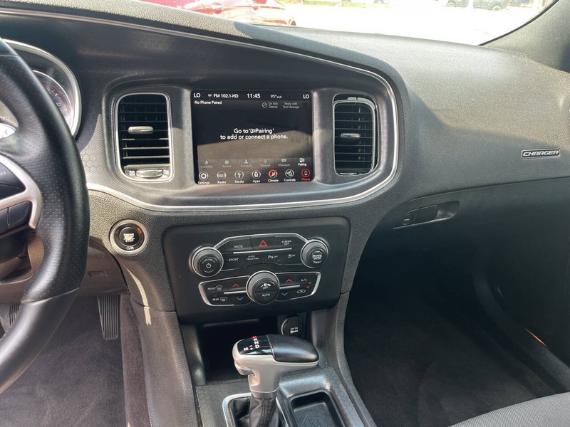 Dodge Charger Vehicle Image 10