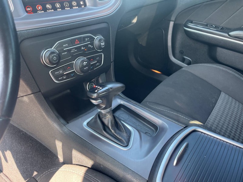 Dodge Charger Vehicle Image 11