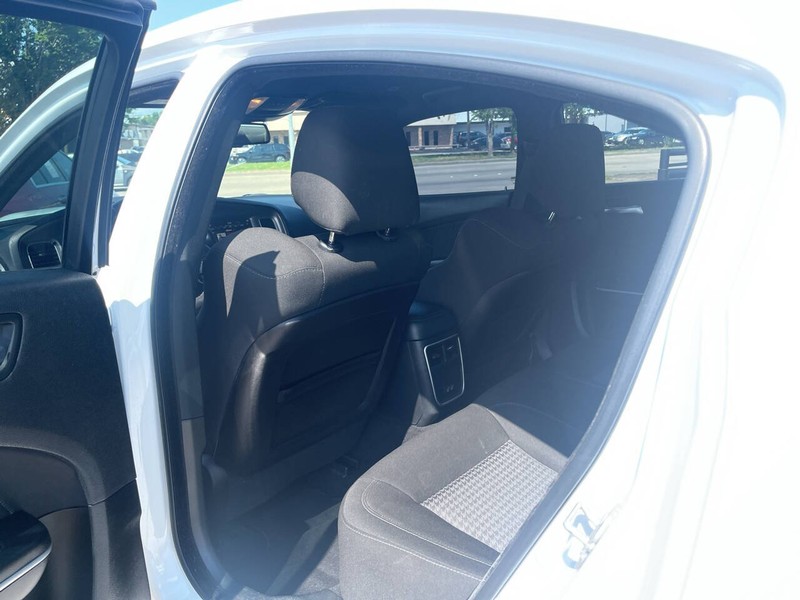 Dodge Charger Vehicle Image 13