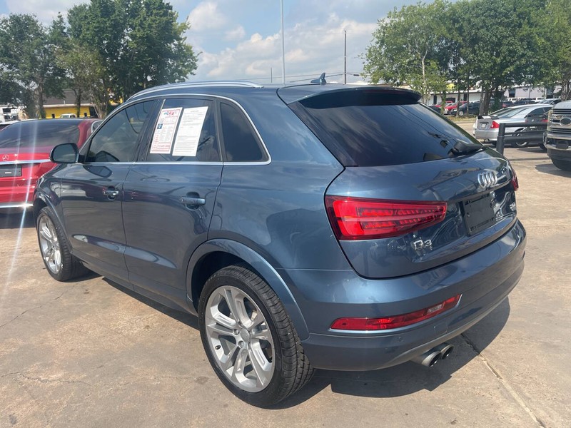 Audi Q3 Vehicle Image 05