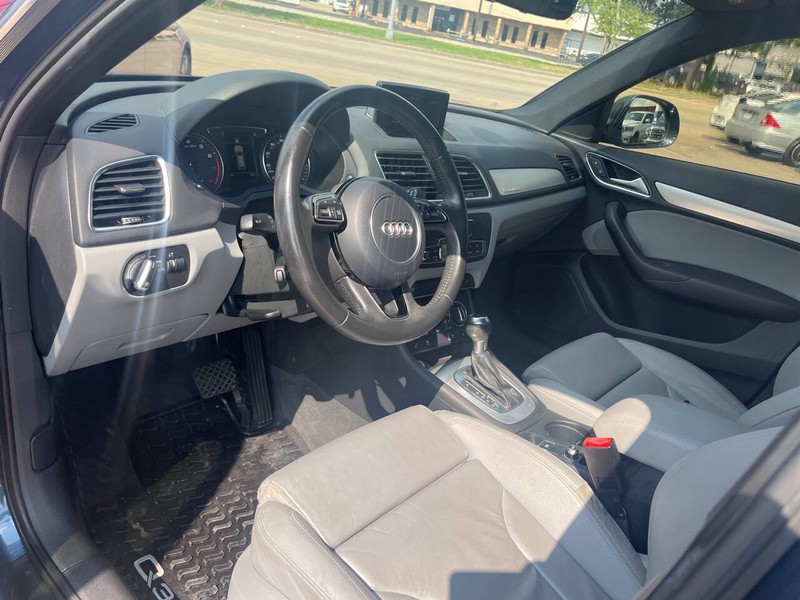 Audi Q3 Vehicle Image 07