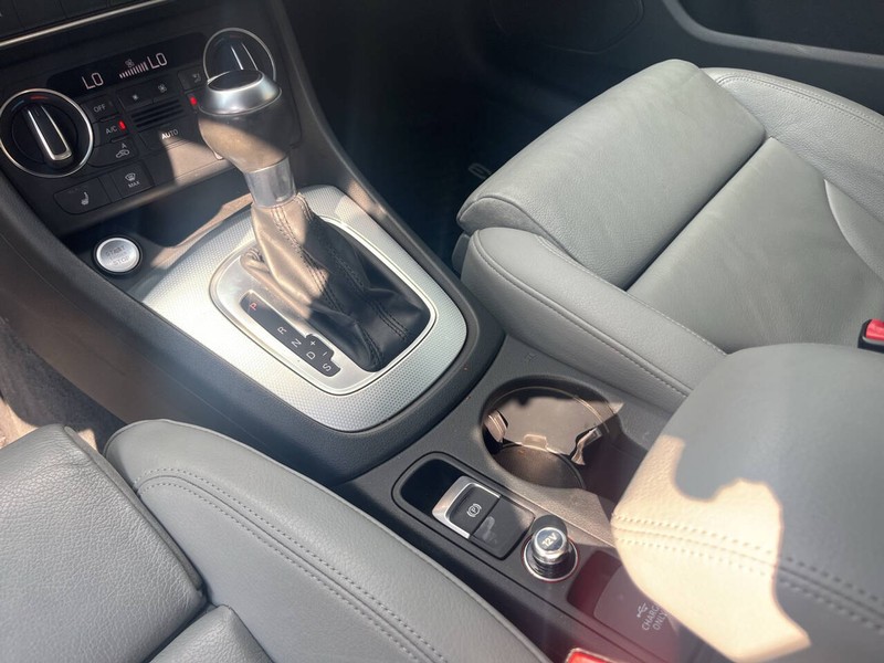 Audi Q3 Vehicle Image 11
