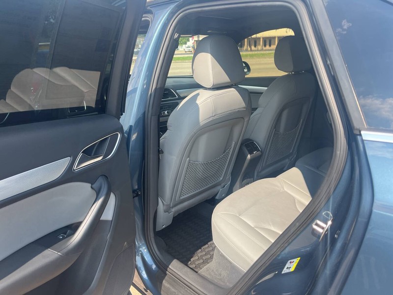 Audi Q3 Vehicle Image 13