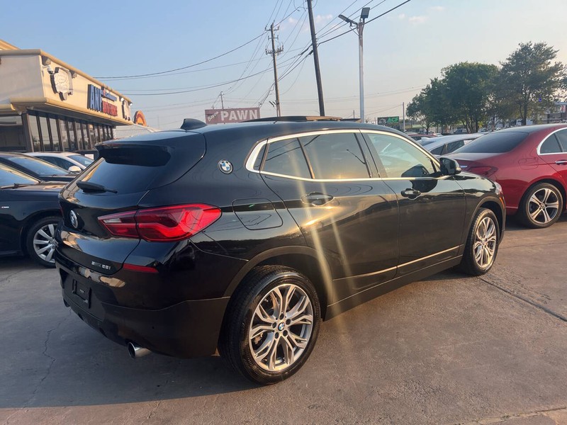 BMW X2 Vehicle Image 04