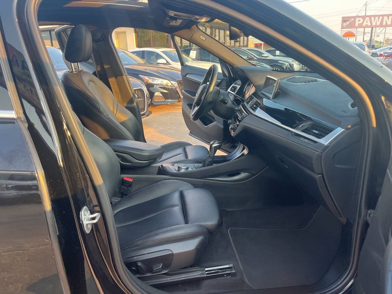 BMW X2 Vehicle Image 18