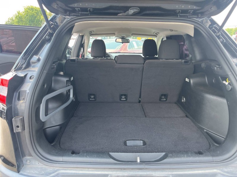 Jeep Cherokee Vehicle Image 15
