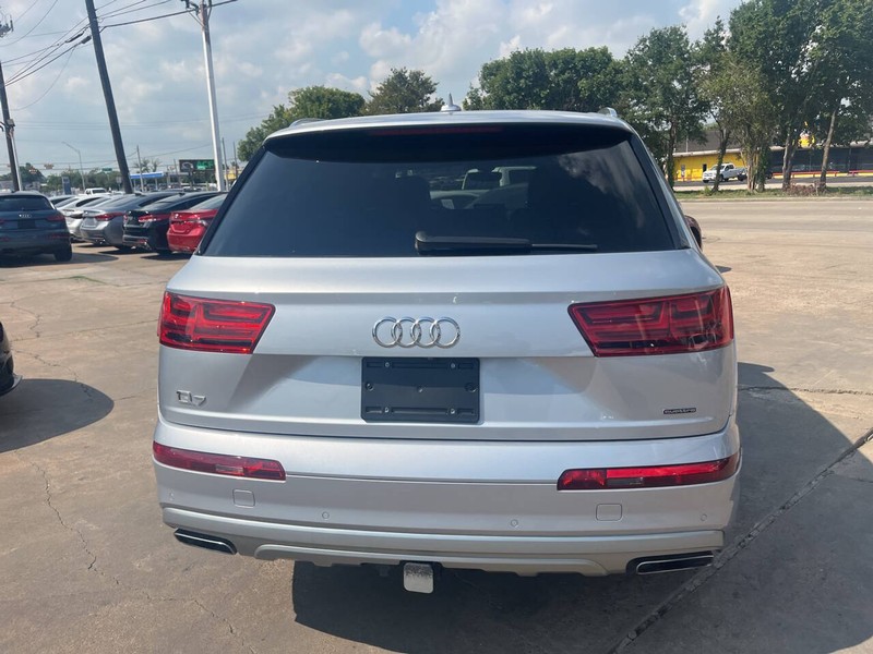 Audi Q7 Vehicle Image 07