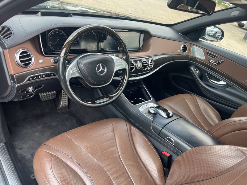 Mercedes-Benz S-Class Vehicle Image 09
